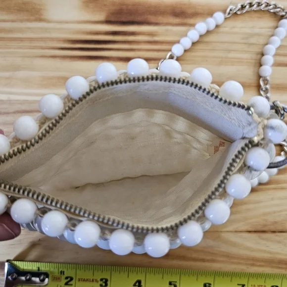 Vintage 1960's Lucite Plastic Beaded MCM Mod Minimalist Purse - Picture 4 of 5